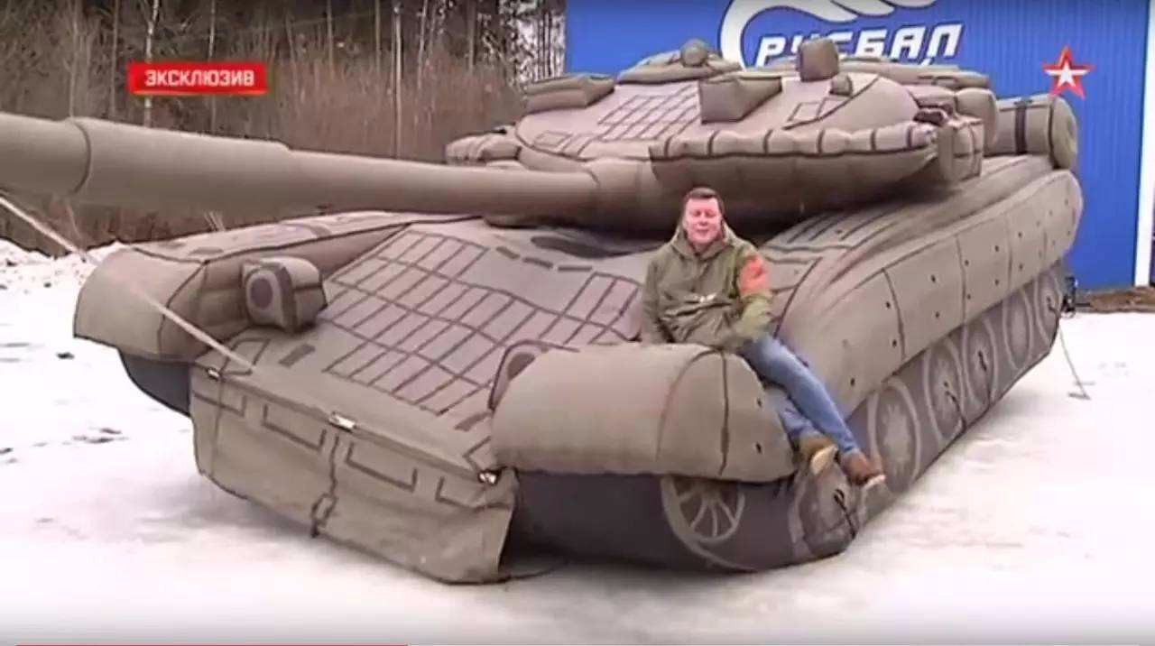 伊吾充气军事坦克